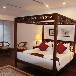 Grand Deluxe King Suite